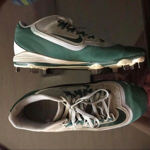 Baseball/softball cleats